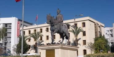 Mustafa-Keser-8220Hayatim-Bes-Filme-Sigar8221-featured