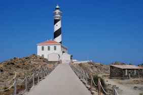 Ozge-Torer8217den-Flas-Itiraflar-Ask-Hayati-ve-Favori-Sarkisi-8220Bu-Deniz-Tasacak8221-featured