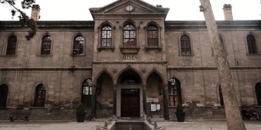 Sila-Turkoglu8217nun-Lise-Fotografi-Ortaya-Cikti-Gundem-Oldu-featured