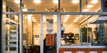 Bulent-Ersoy-Gece-Yarisi-Lahmacun-Icin-Restoran-Actirdi-featured