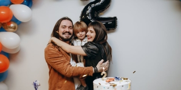 Kurt-Efe-Tatlitug-2-Yasinda-Babasina-Benzerligi-Sosyal-Medyayi-Salladi-featured