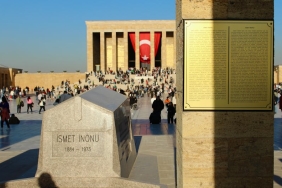 Orhan-Gencebay-ve-Gonca-Cilasun8217dan-Ataturk8217e-Duygusal-Anma-featured