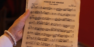 Unlu-Fenomen-Melodi-Elbirliler8217den-Yasa-Disi-Siteye-600-Bin-TL8217lik-Dava-featured